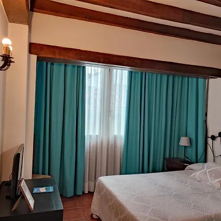 Gasthuis Pasaje San Jorge 3*