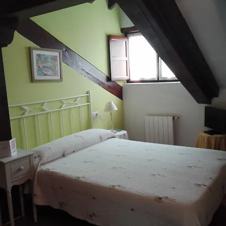 Gasthuis Pasaje San Jorge 3*